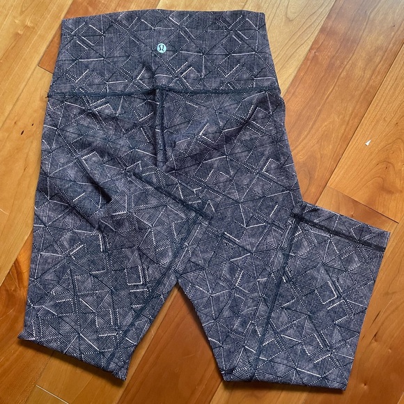 Lululemon leggings - Picture 3 of 3
